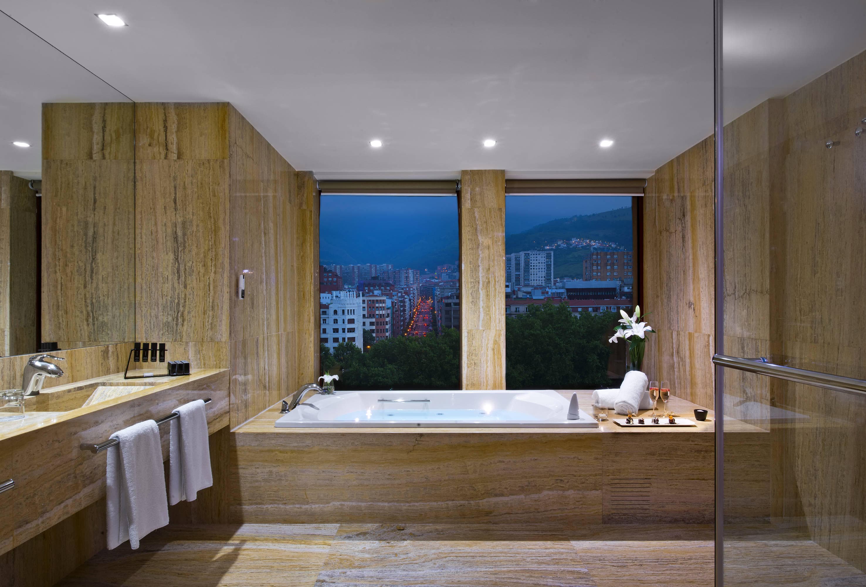 Hotel Melia Bilbao Ansicht 4