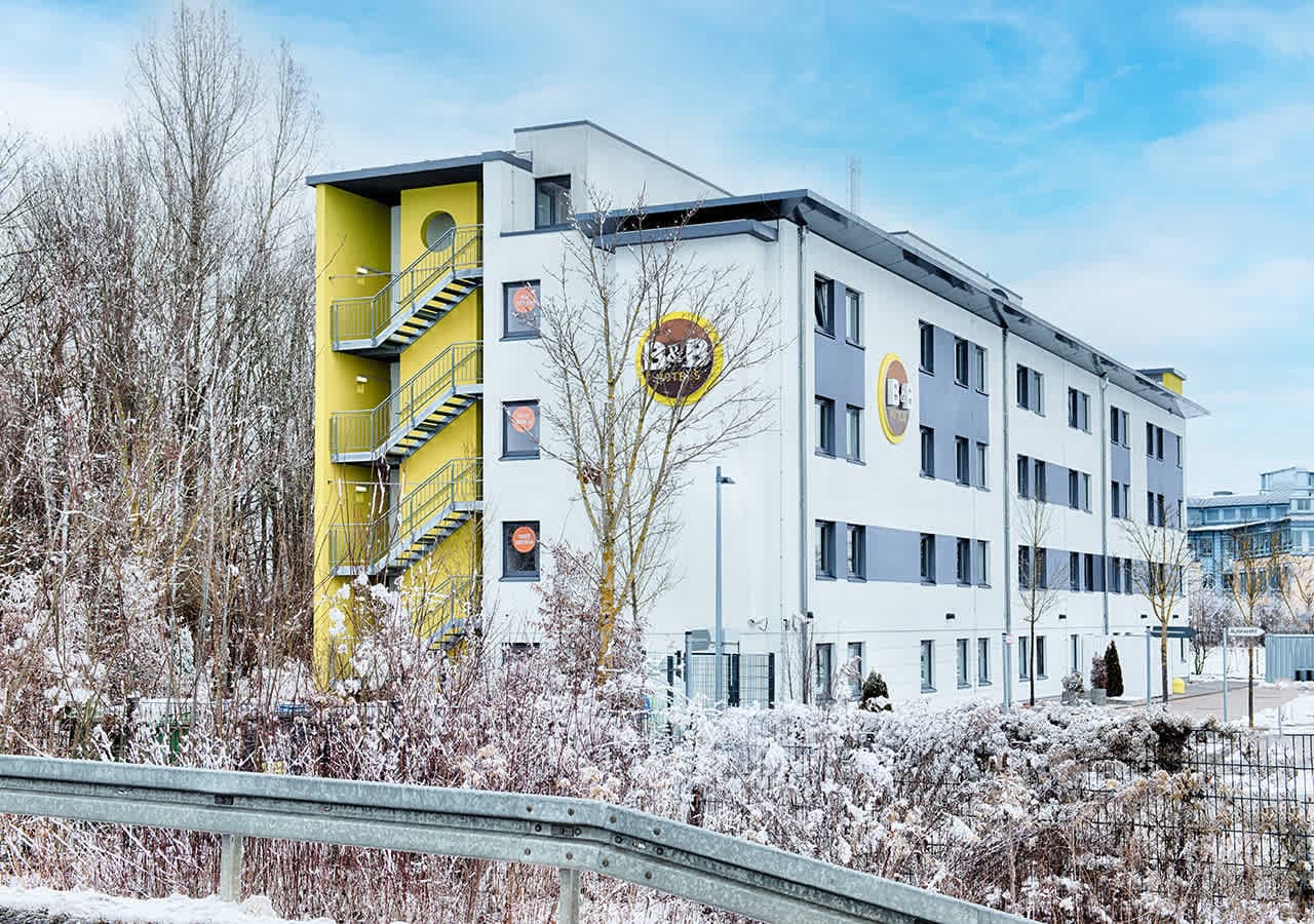 B&B Hotel München-Airport Ansicht 2