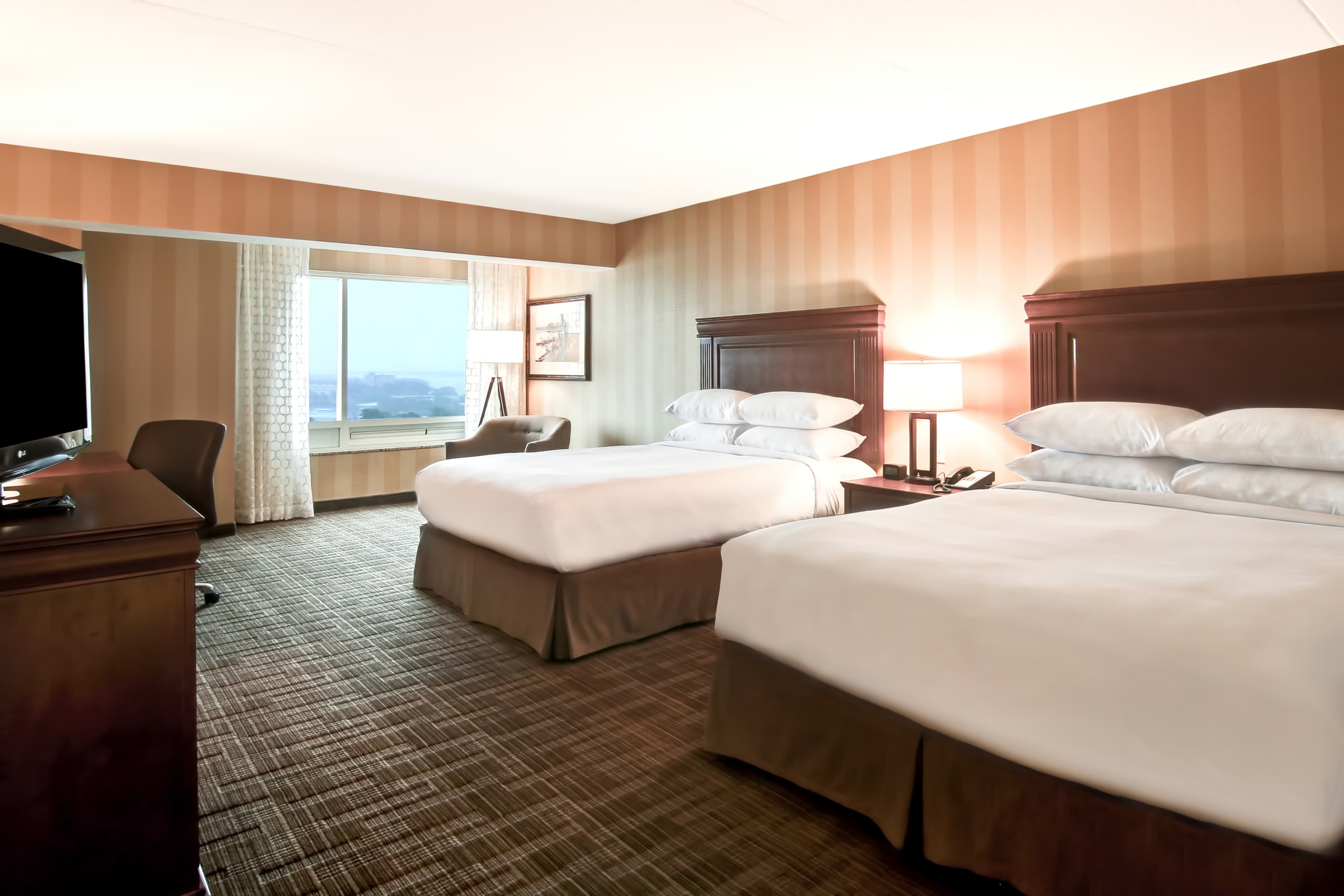 DoubleTree Fallsview Resort & Spa by Hilton - Niagara Falls Ansicht 4