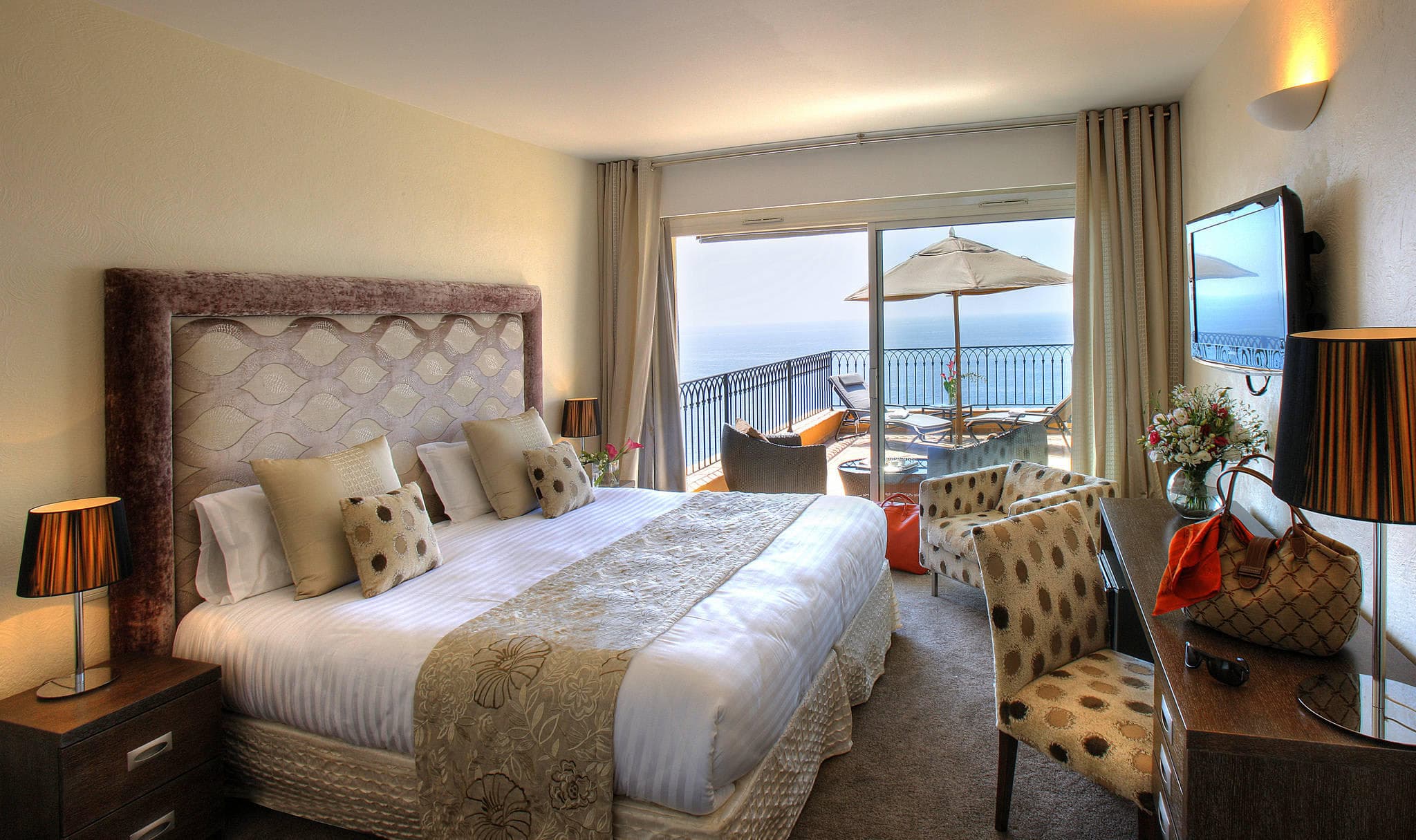 Hotel La Perouse Ansicht 4