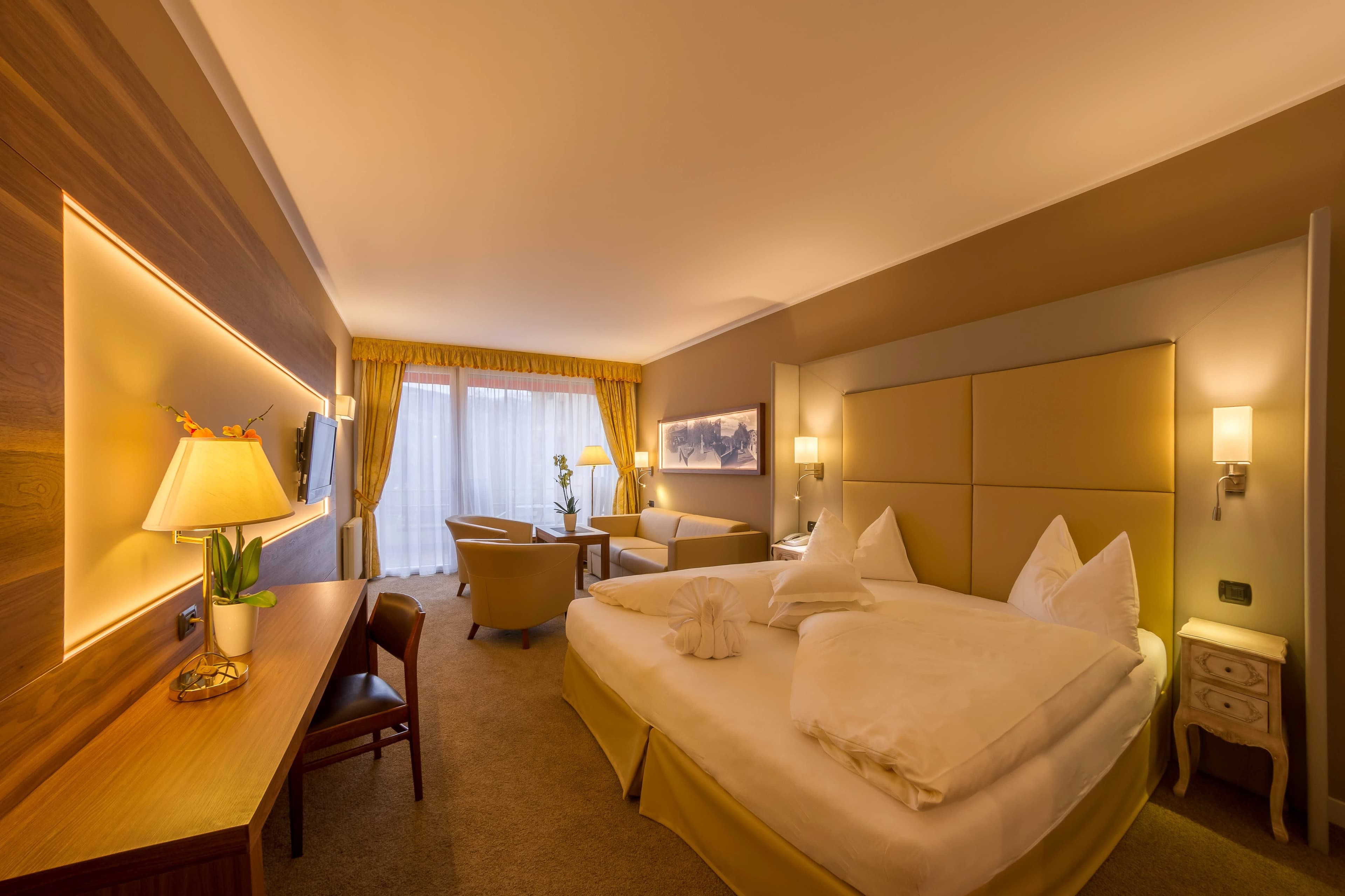 Dominik Alpine City Wellness Hotel Ansicht 3
