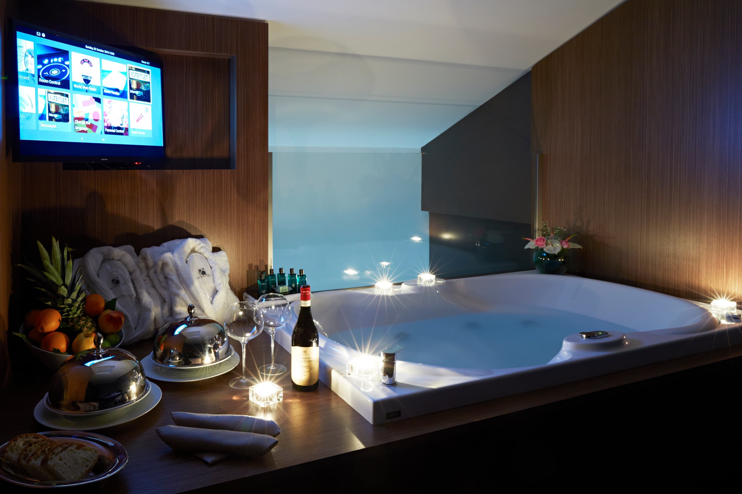 The Building Hotel Ansicht 3