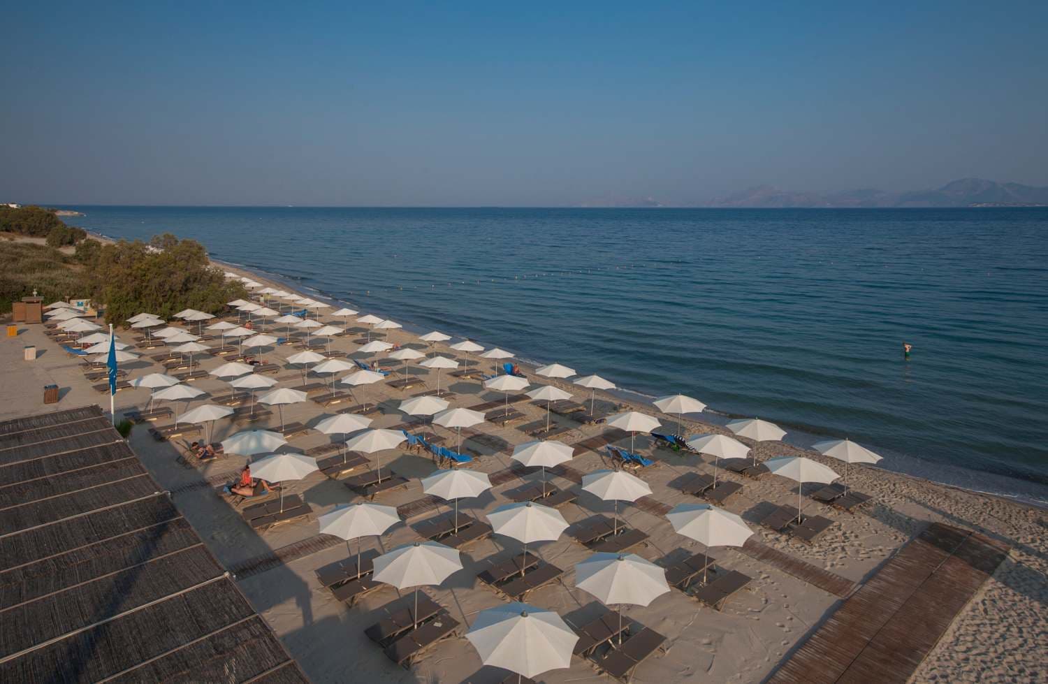 Caravia Beach Hotel Ansicht 8