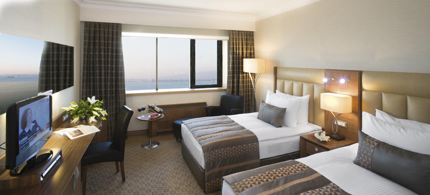 Mövenpick Hotel Izmir Ansicht 4