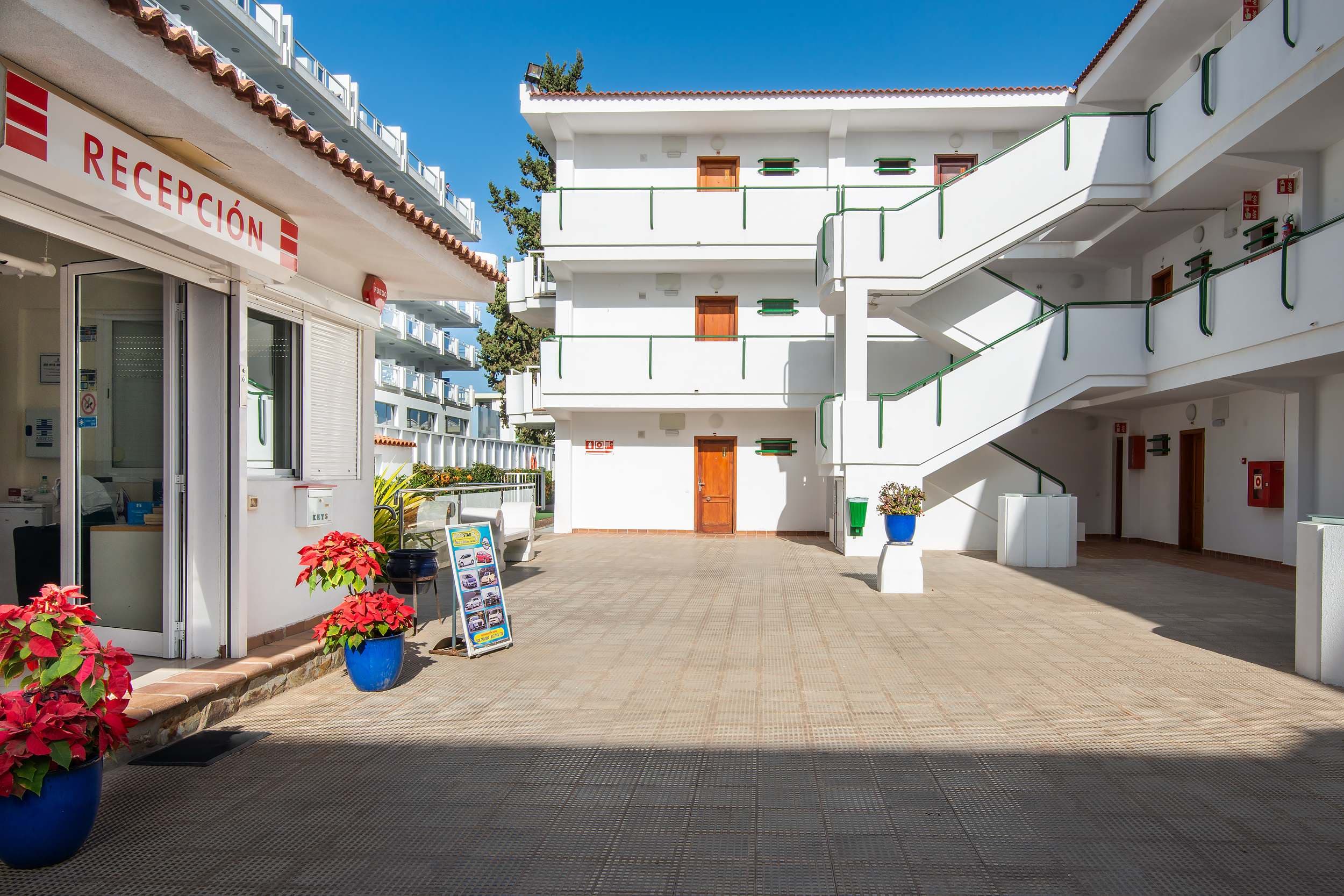 Apartamentos Montemayor Ansicht 3