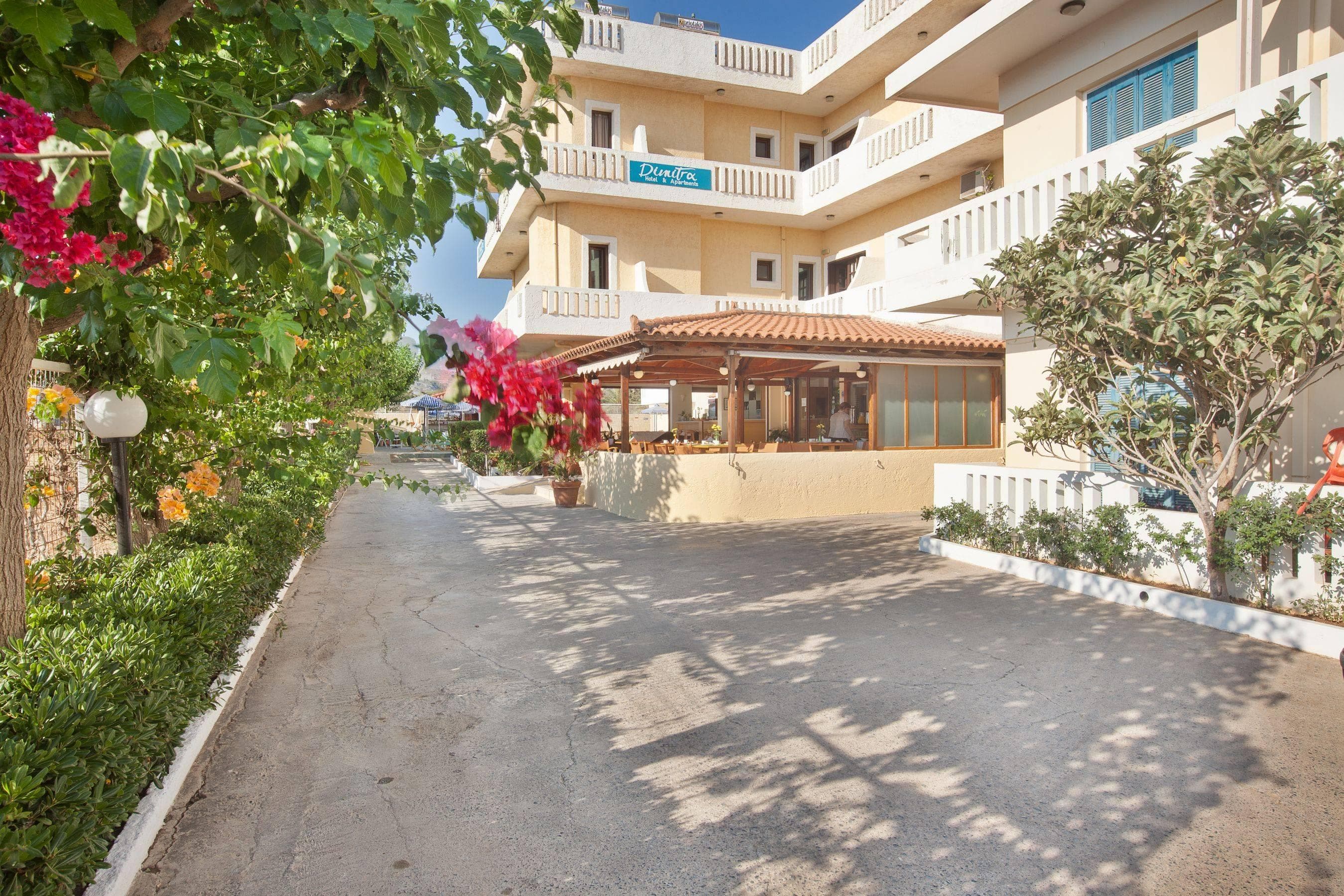 Hotel & Apartments Dimitra Ansicht 2