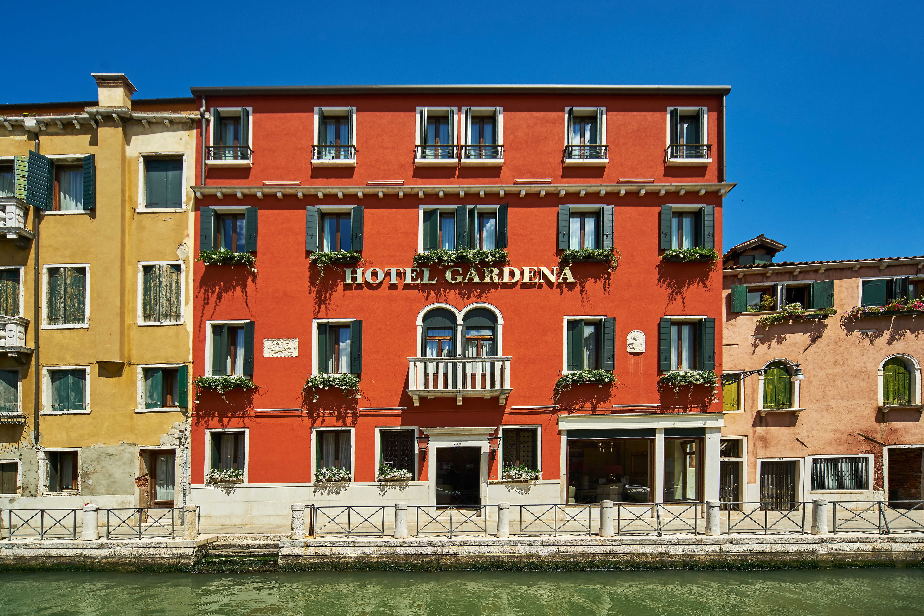 Hotel Gardena Ansicht 2