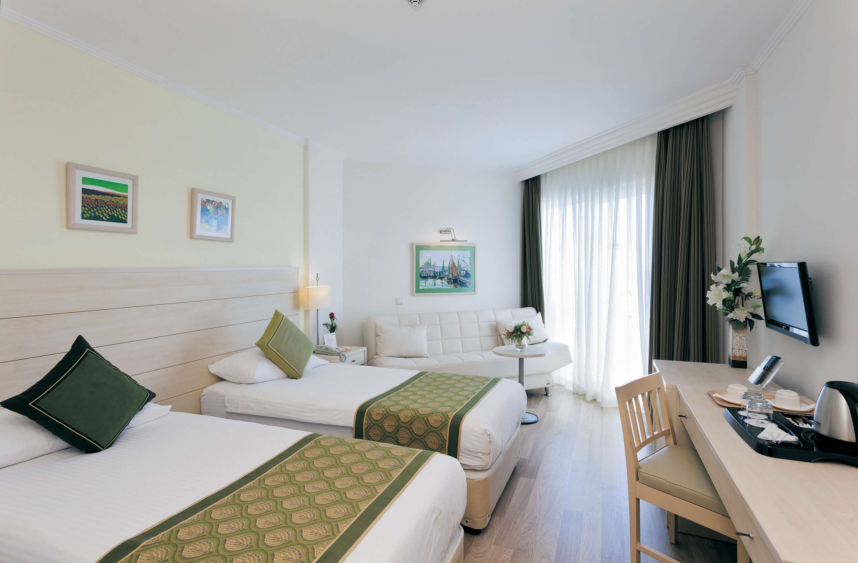 Febeach Hotel Ansicht 6