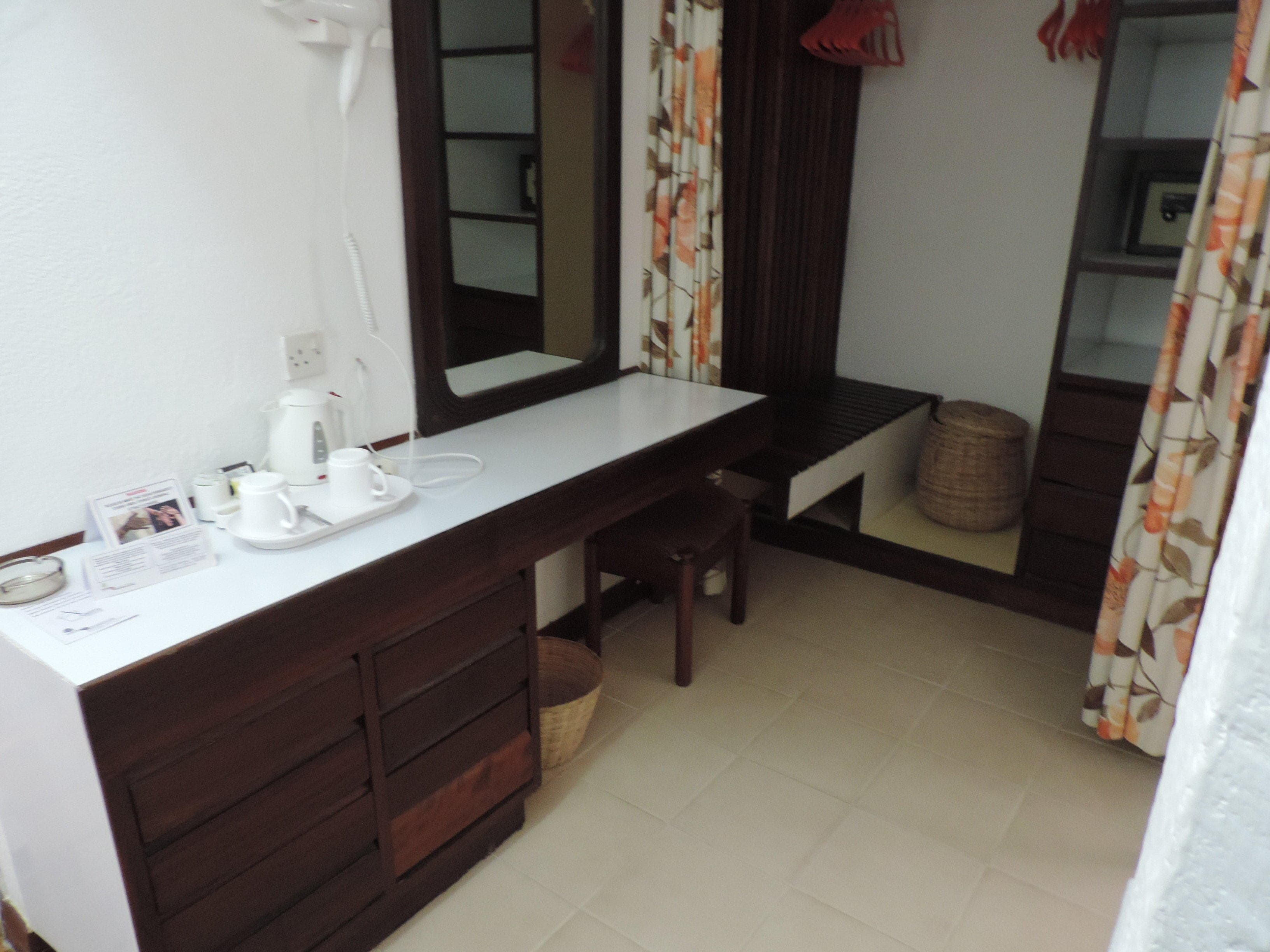 Traveller's Beach Hotel Ansicht 4