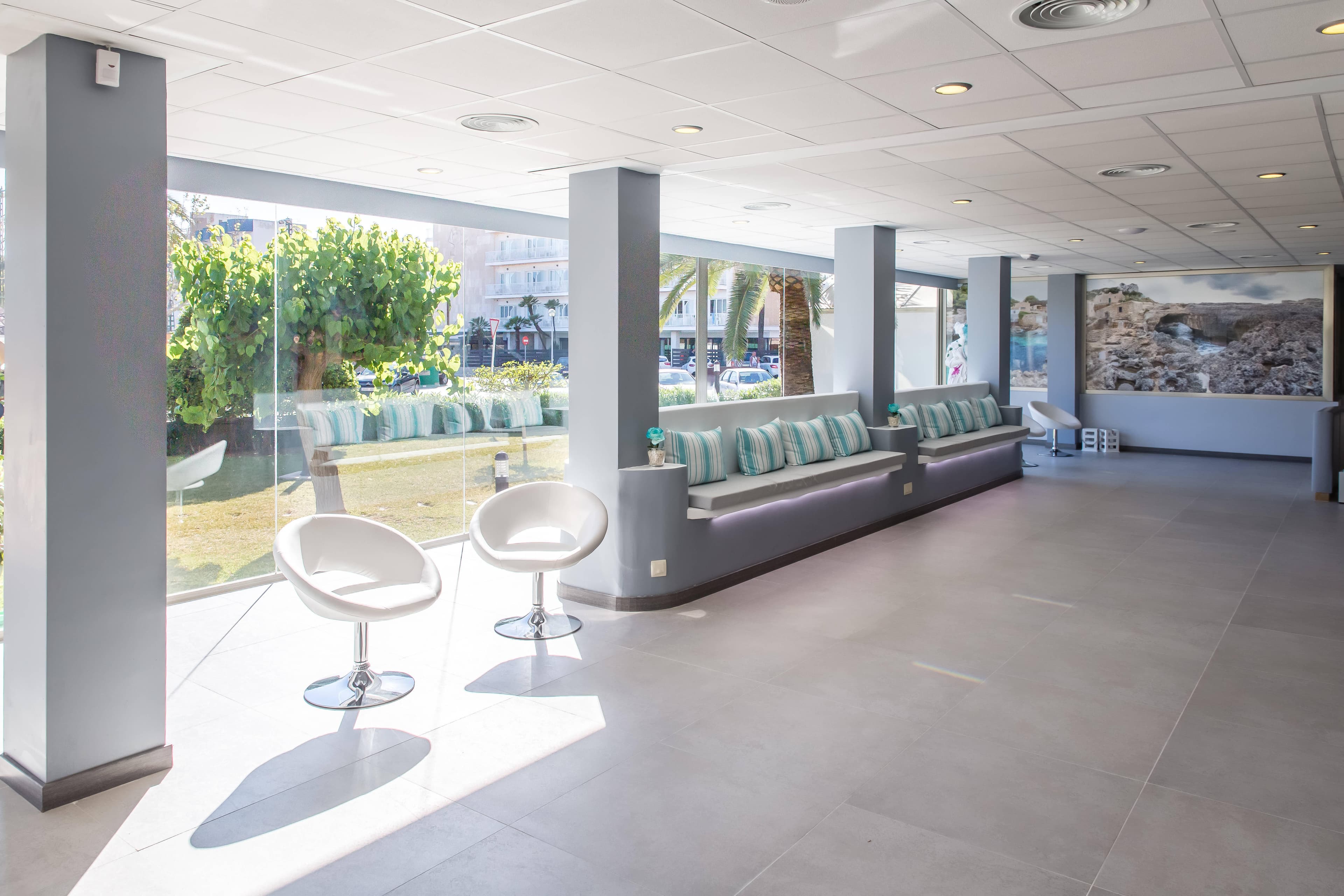 Hotel Boreal Ansicht 8