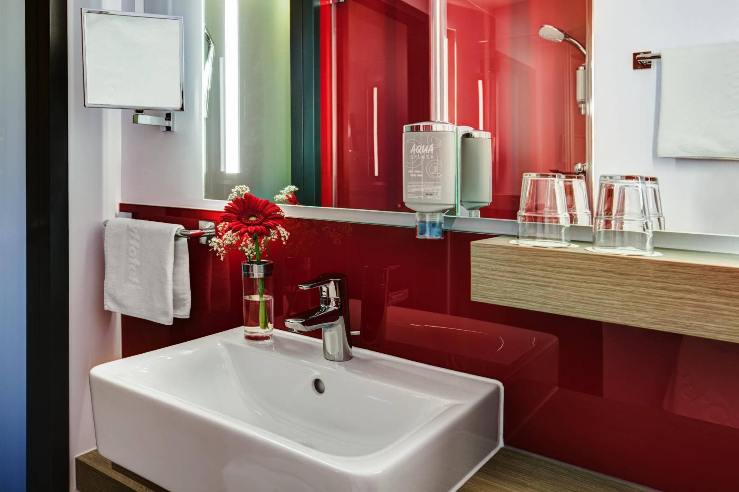 IntercityHotel Frankfurt Airport Terminal 3 Ansicht 8