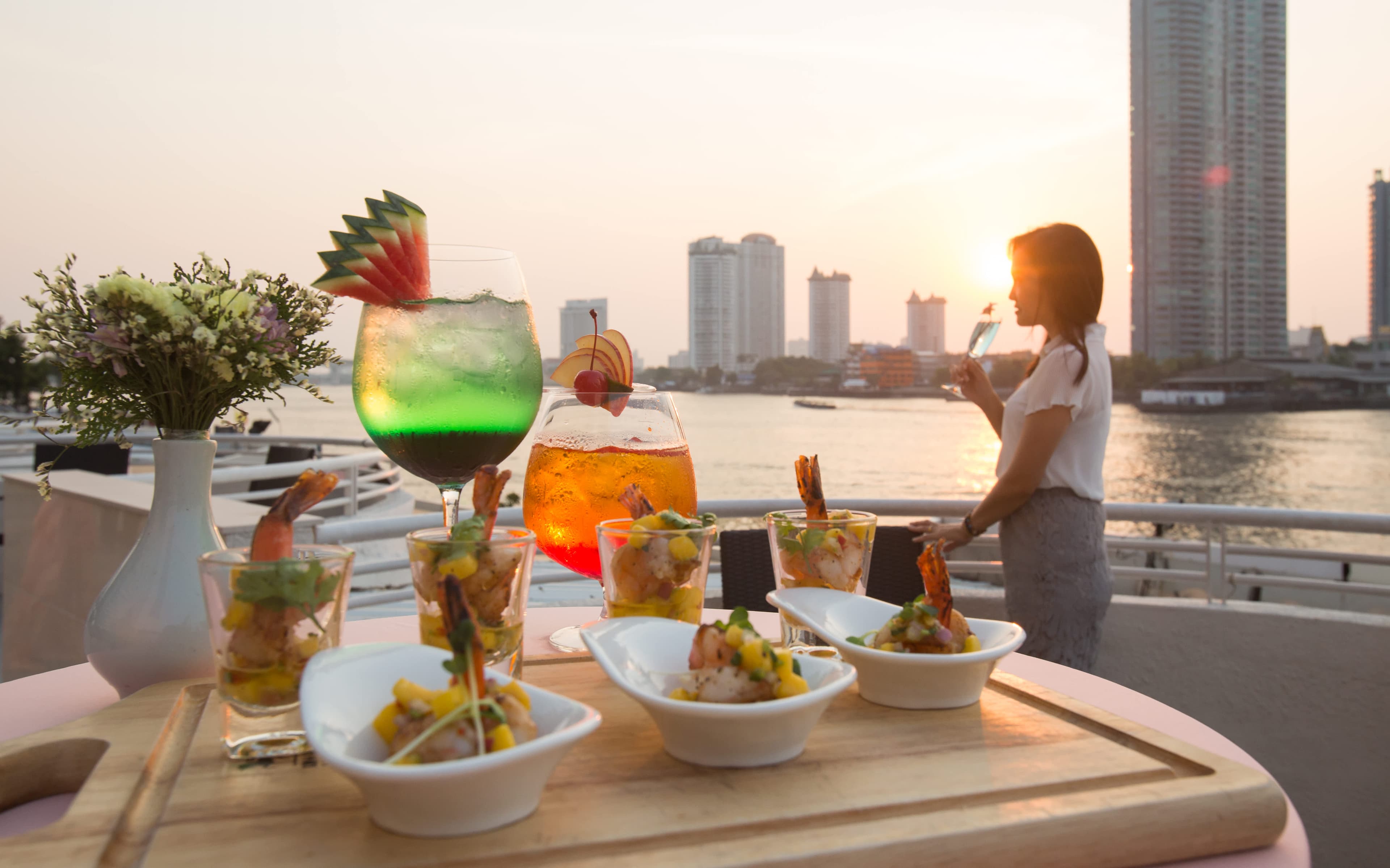 Ramada Plaza by Wyndham Bangkok Menam Riverside Ansicht 9