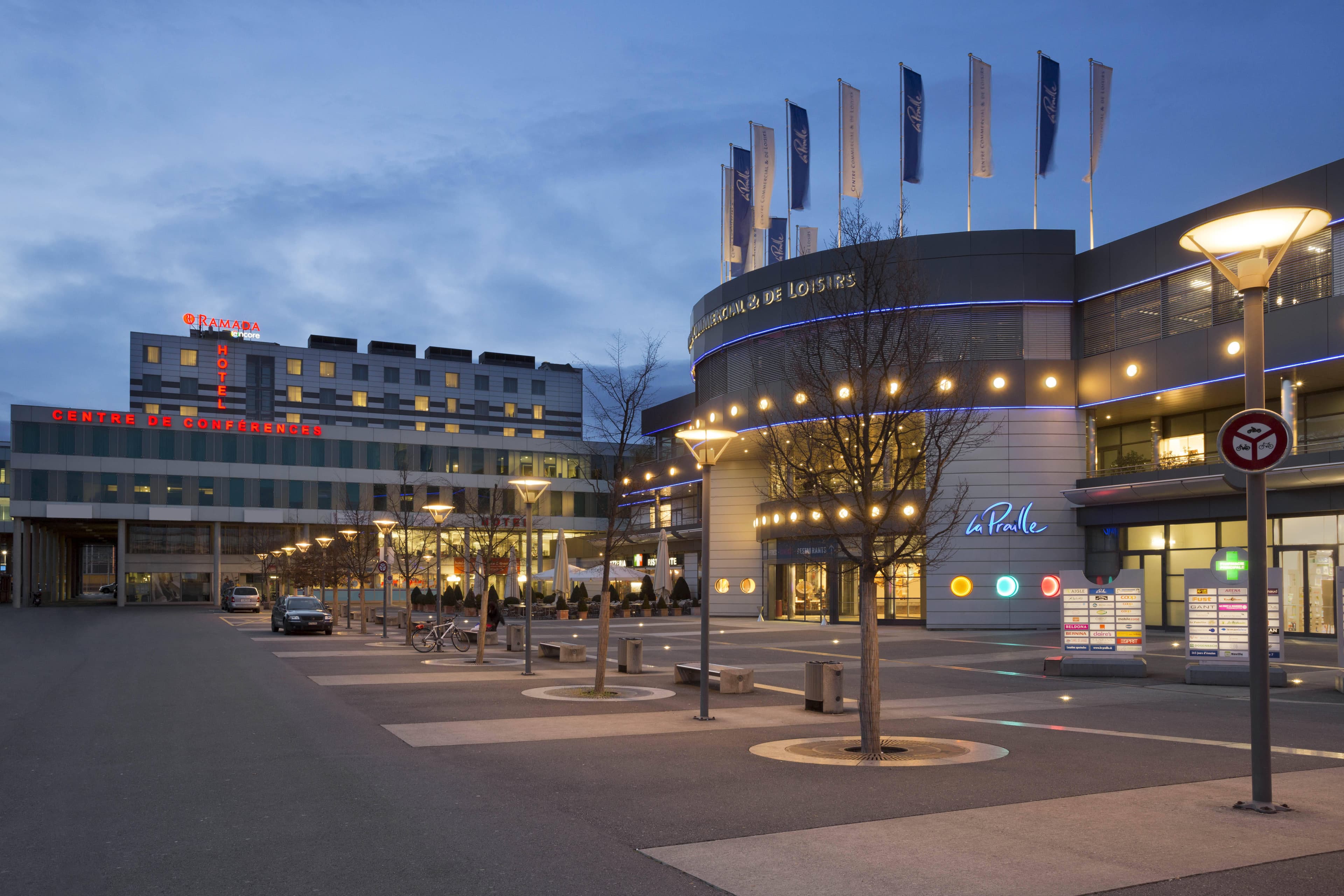 Hotel Ramada Encore Genève Ansicht 2