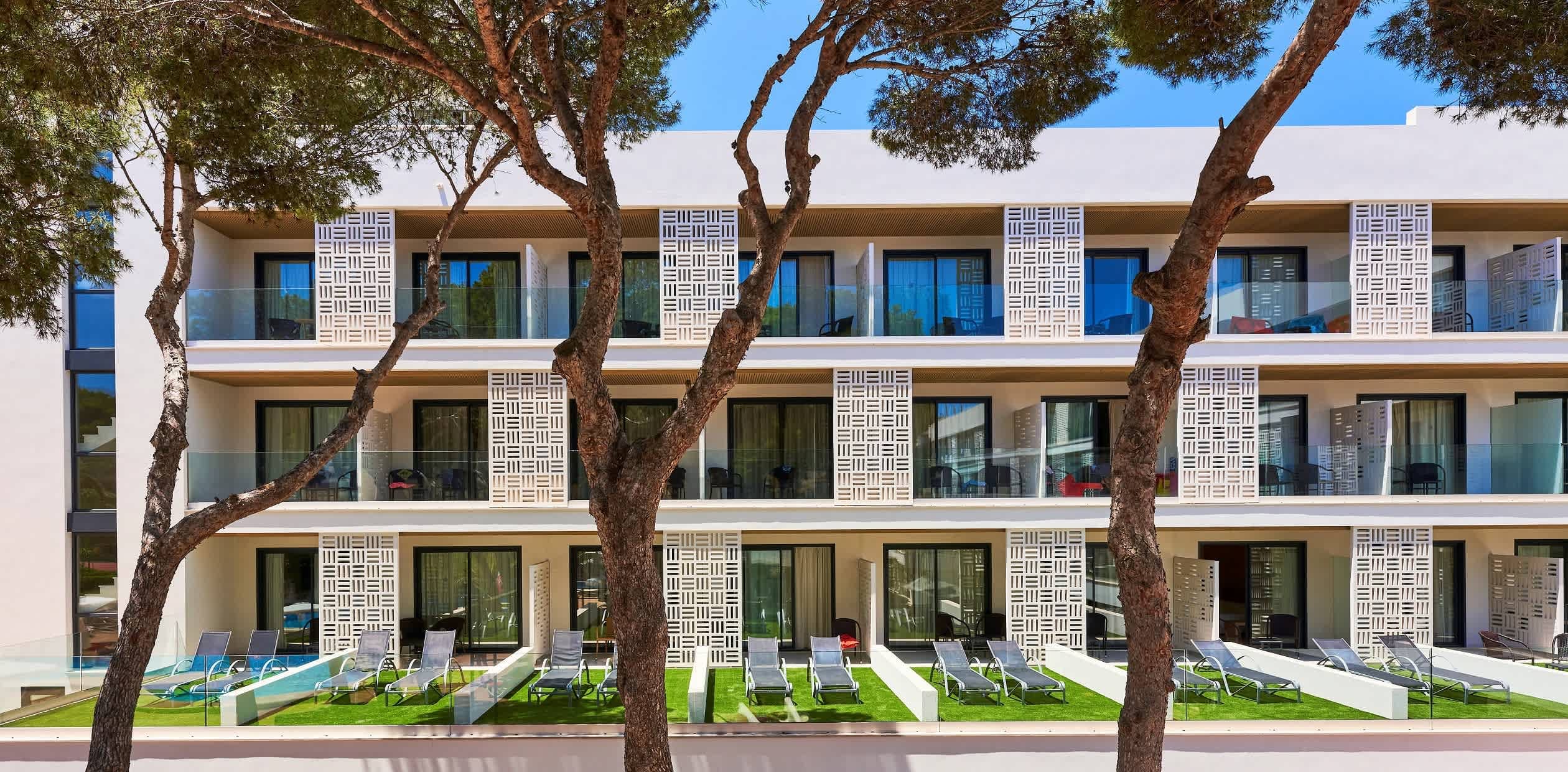 Hotel & Spa S'Entrador Playa Ansicht 3