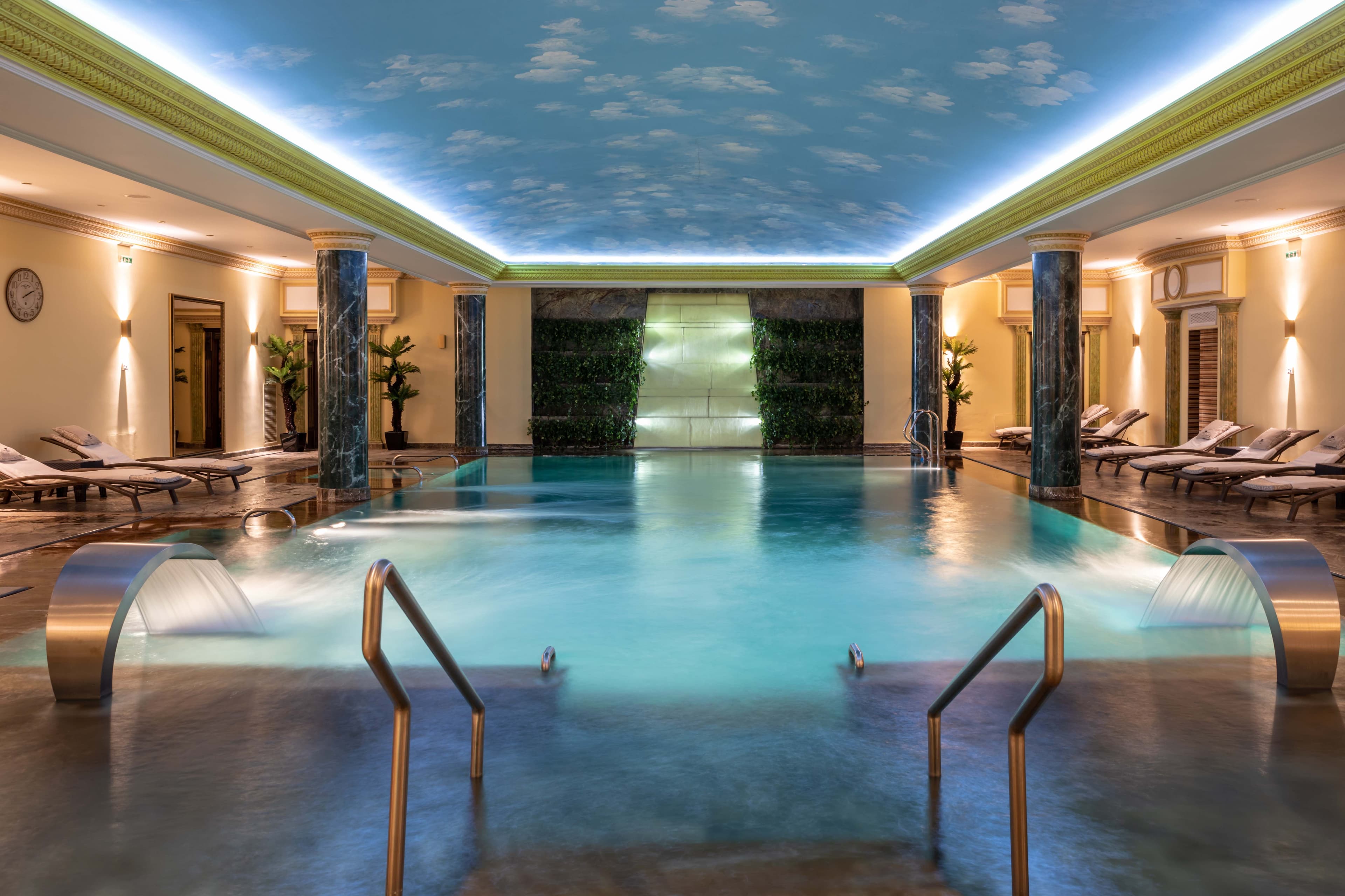 Hotel Swiss Diamond Prishtina Ansicht 7
