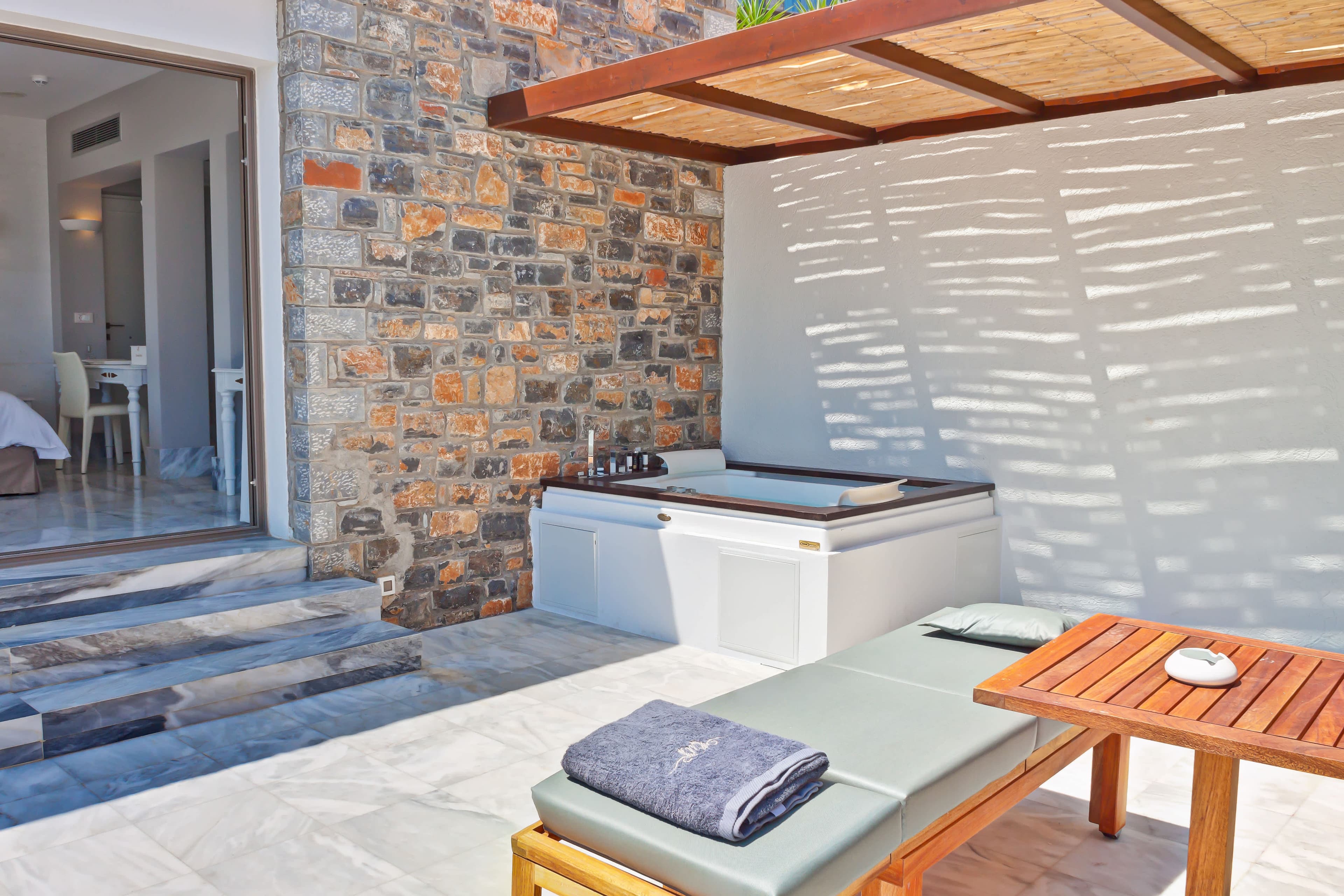 Royal Marmin Bay Boutique & Art Hotel Ansicht 6