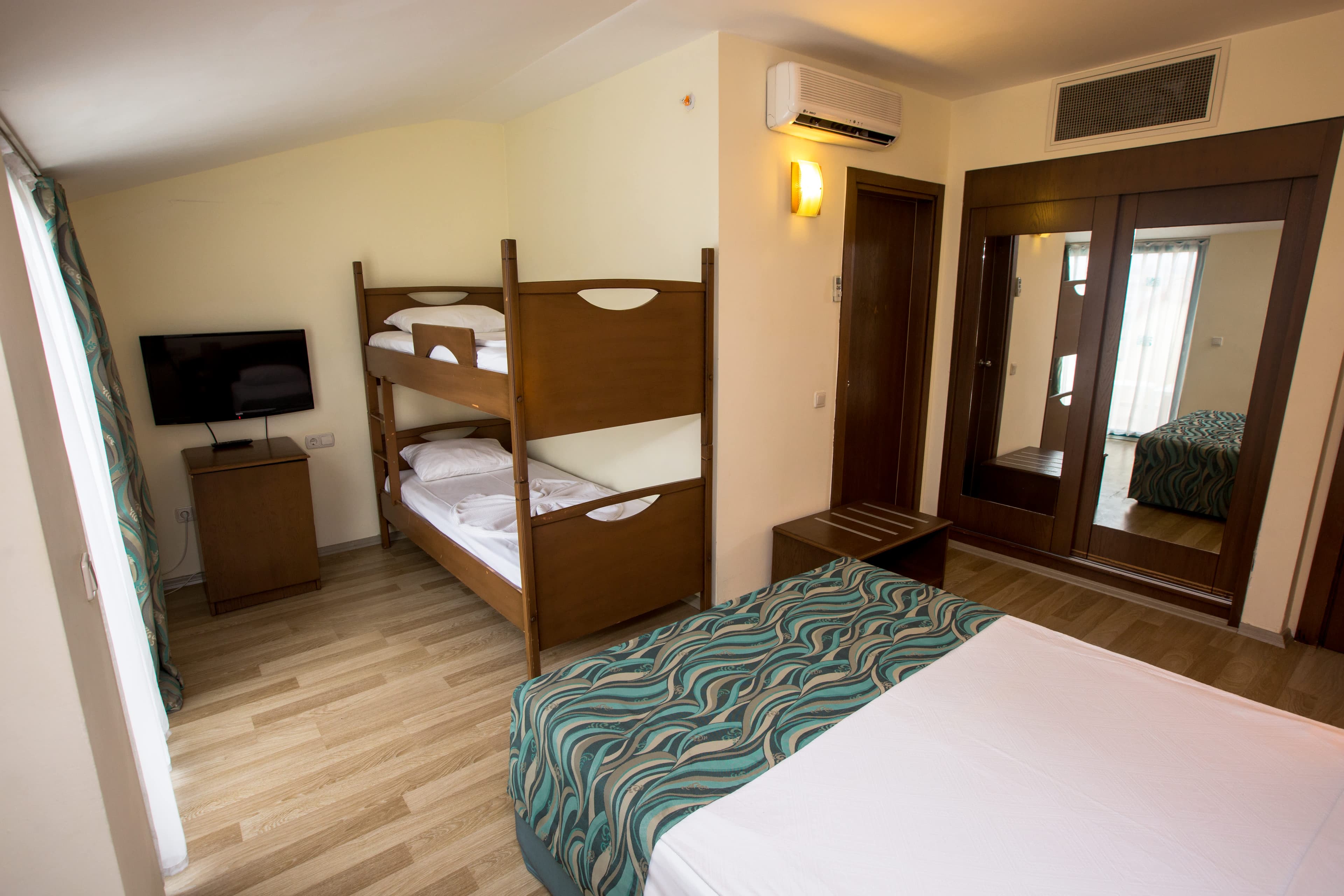 Dosi Hotel Ansicht 6