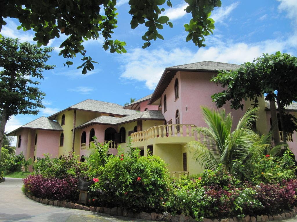 Castello Beach Hotel Ansicht 2