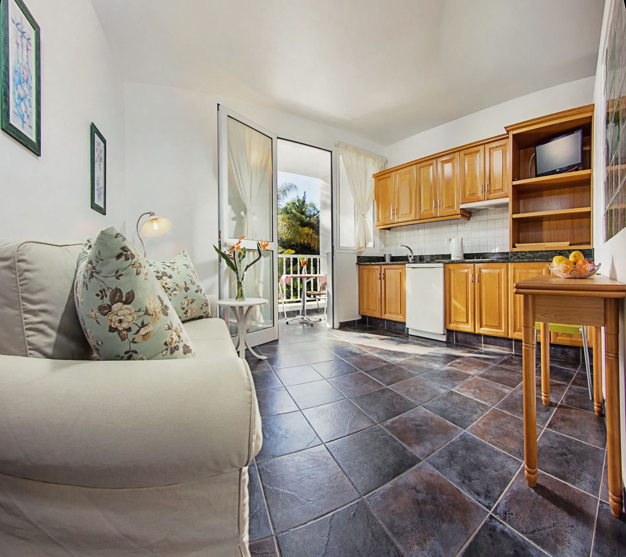 Apartamentos Adjovimar Ansicht 5
