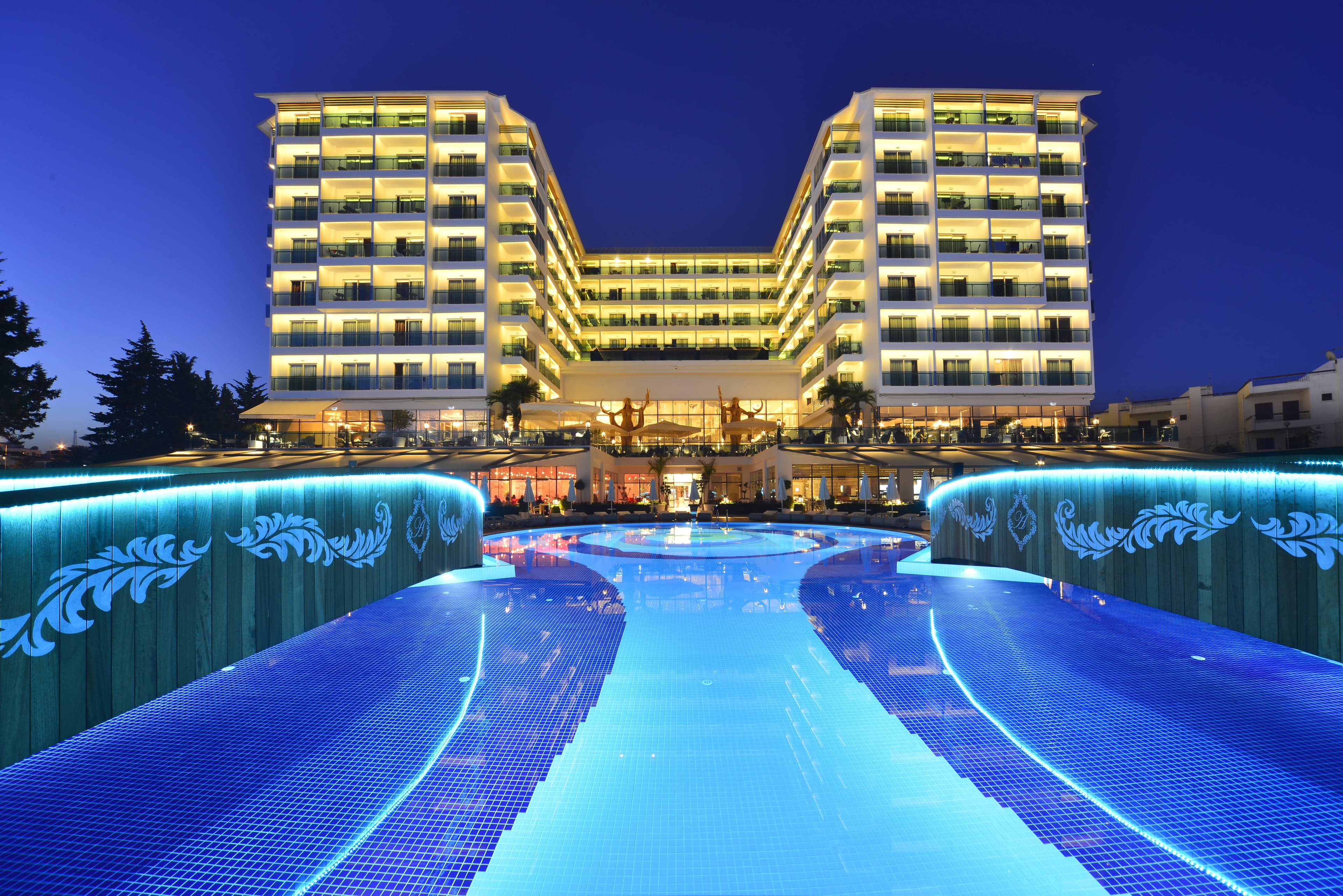 Azura Deluxe Resort & Spa Hotel Ansicht 8