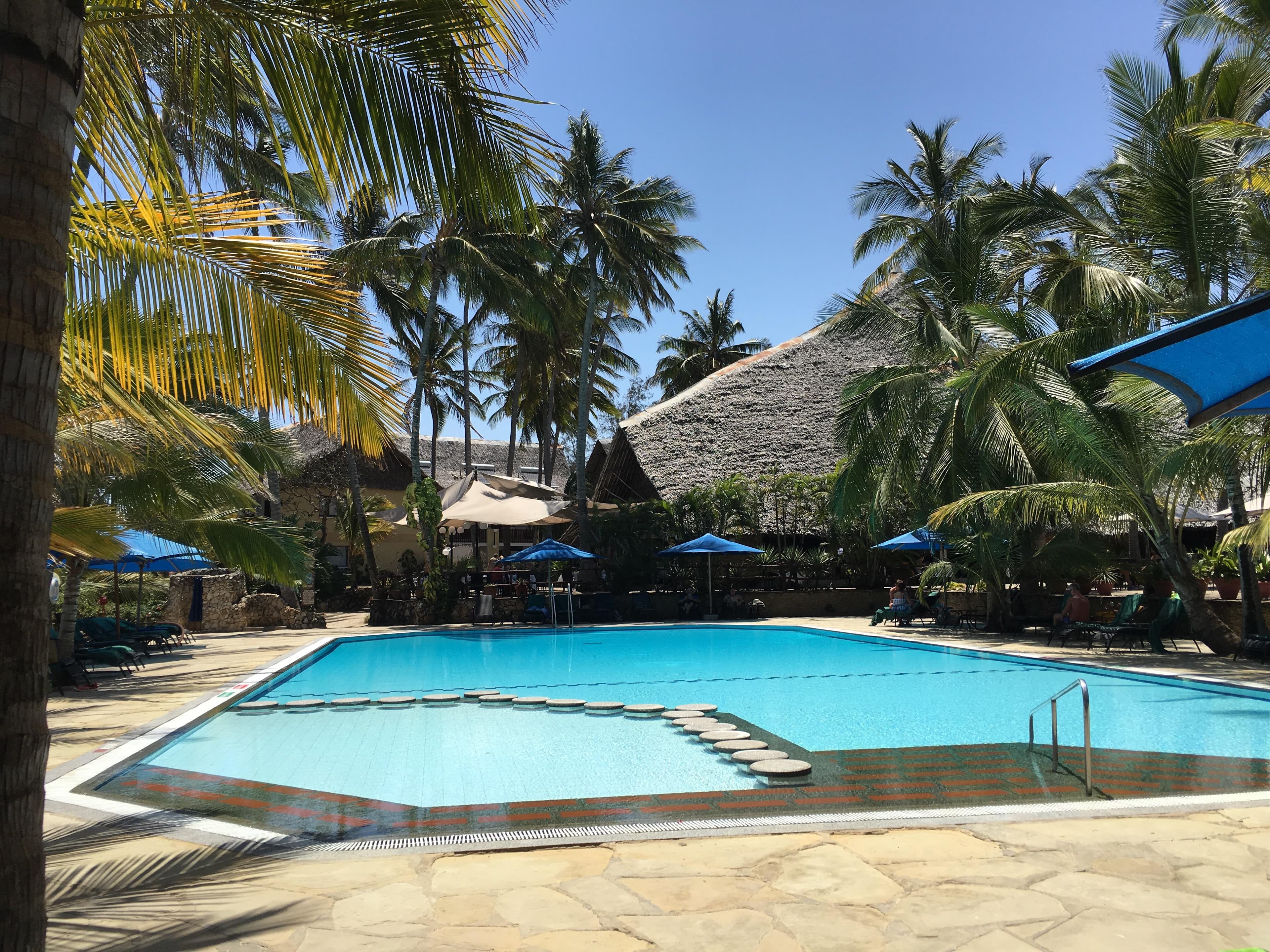 Bahari Beach Hotel Ansicht 7