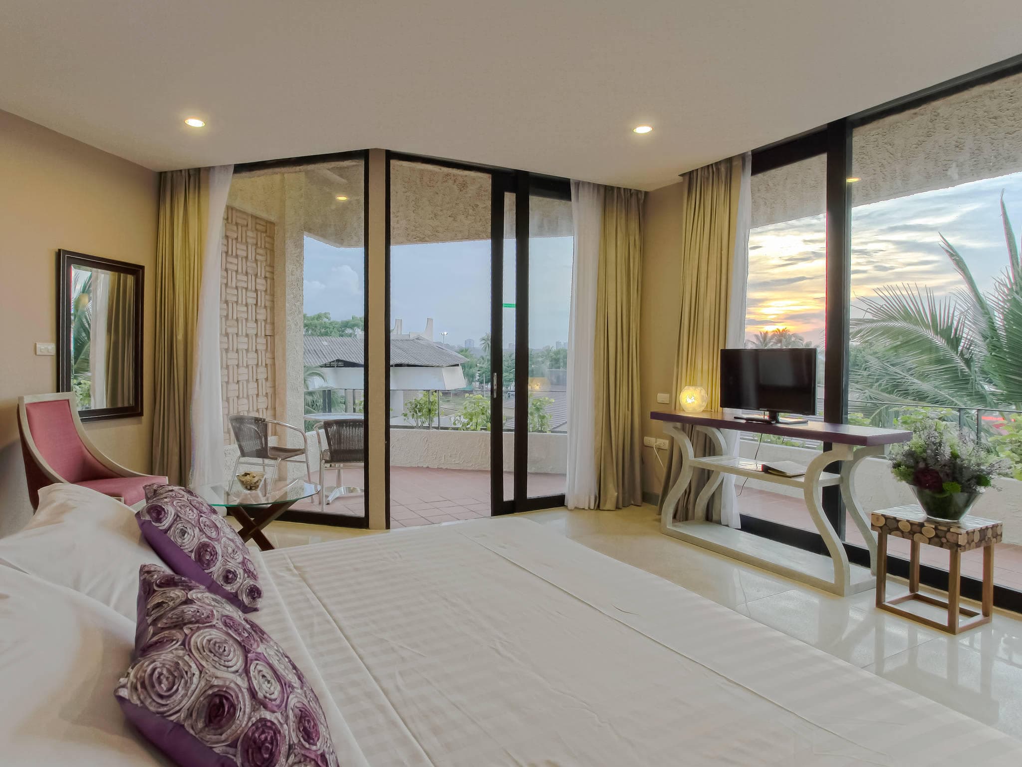 Hotel Tropicana Pattaya Ansicht 4