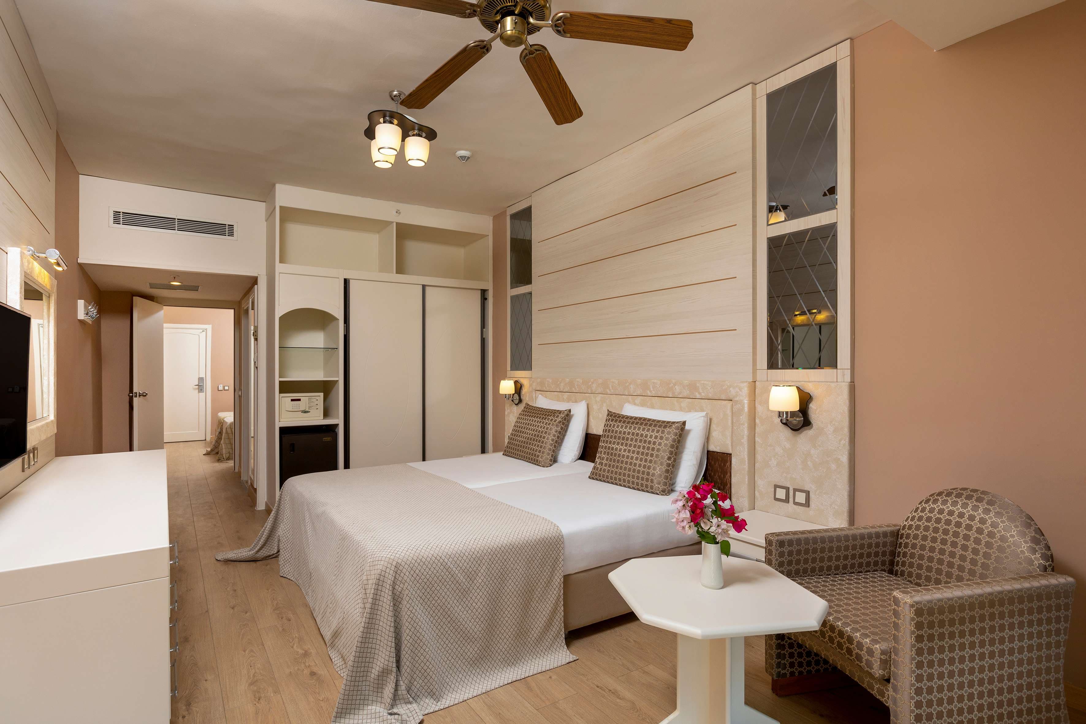 Hotel Defne Garden Ansicht 5