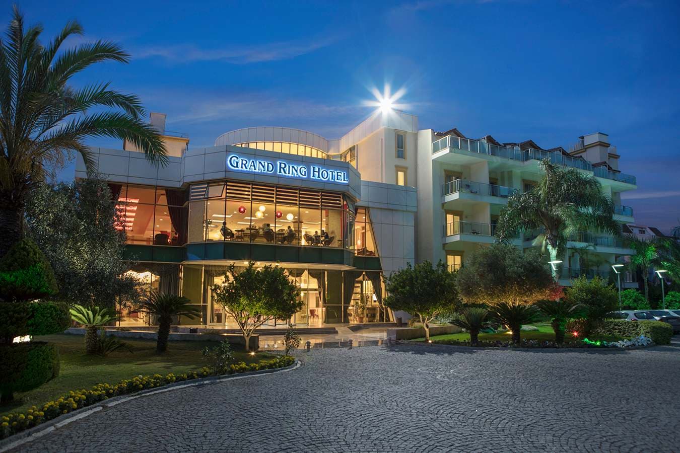 Hotel Grand Ring Ansicht 2