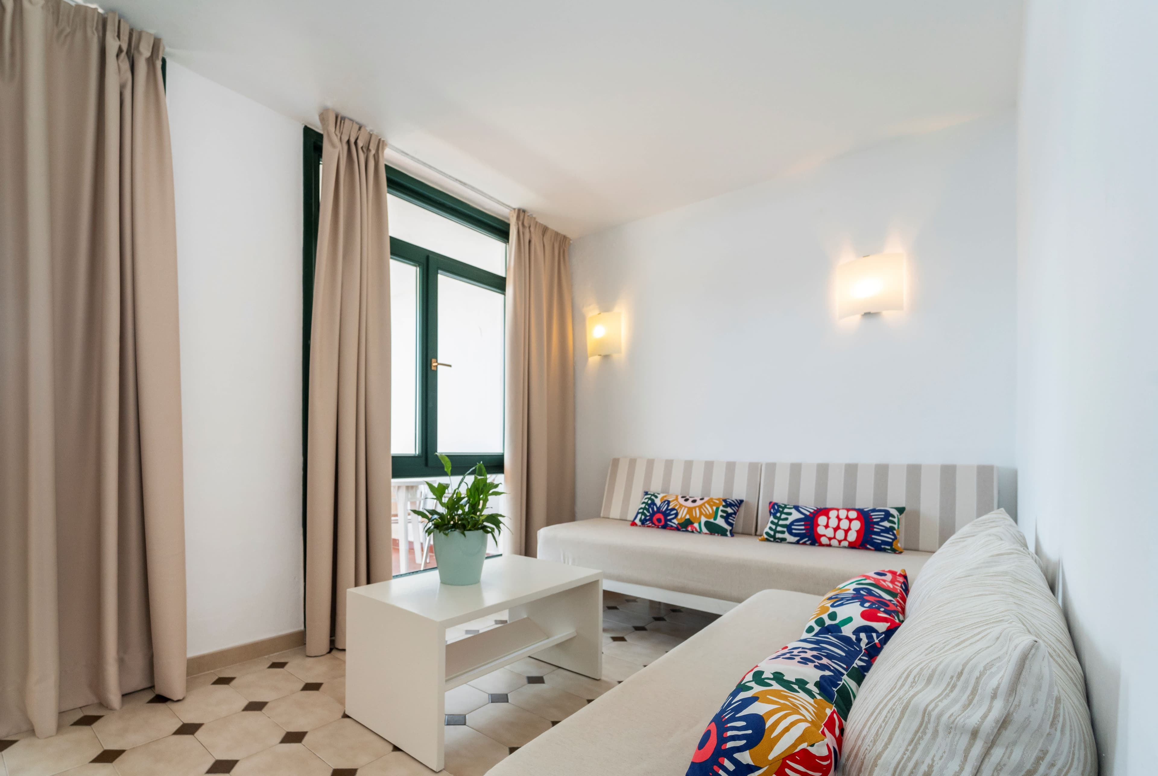 Beach Club Hotel-Apartments Ansicht 4