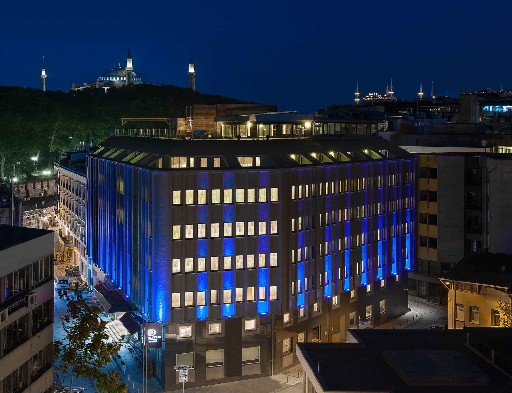 DoubleTree by Hilton Istanbul - Sirkeci Ansicht 2