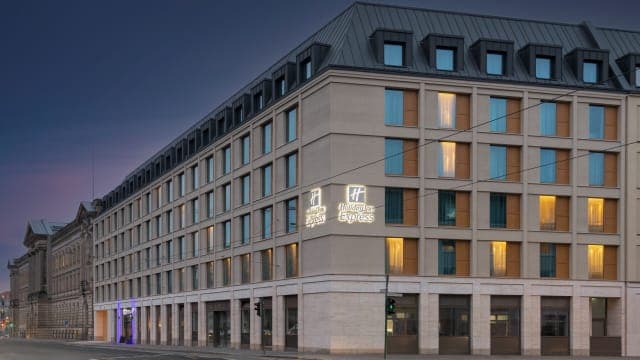 Holiday Inn Express & Suites Potsdam