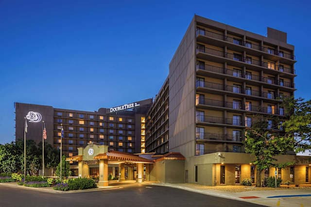 DoubleTree Hotel by Hilton Denver