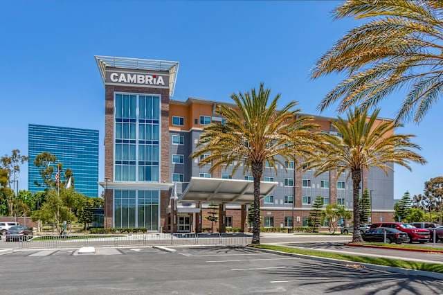 Cambria Hotel & Suites LAX