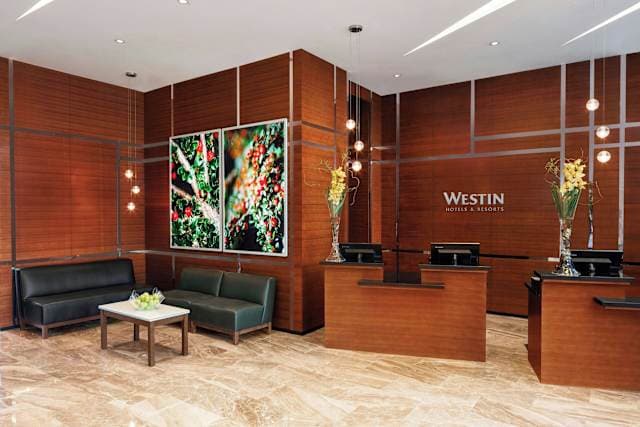 Hotel The Westin Wall Centre Vancouver Airport