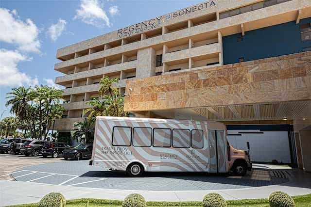 Airport Regency Hotel