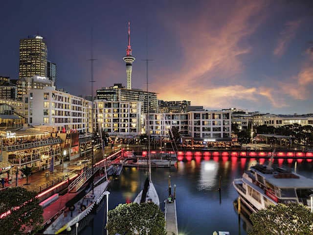 Hotel The Sebel Suites