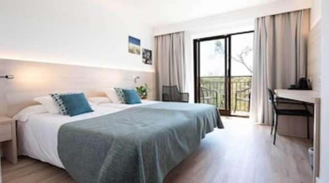 Hotel Playa Mondrago