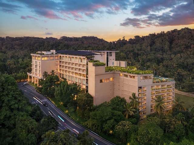 The Golden Crown Hotel