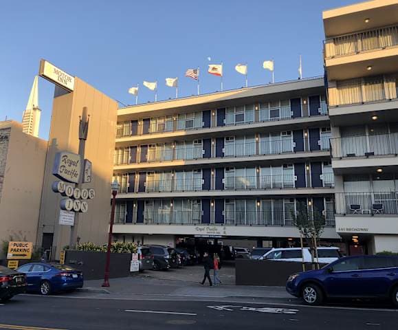 Hotel Royal Pacific Motor Inn