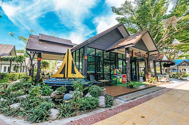 Hotel Phi Phi Andaman Legacy Resort