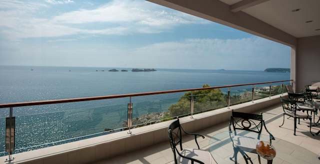 Royal Princess Hotel