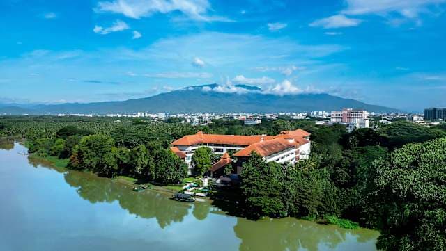 Hotel Ratilanna Riverside