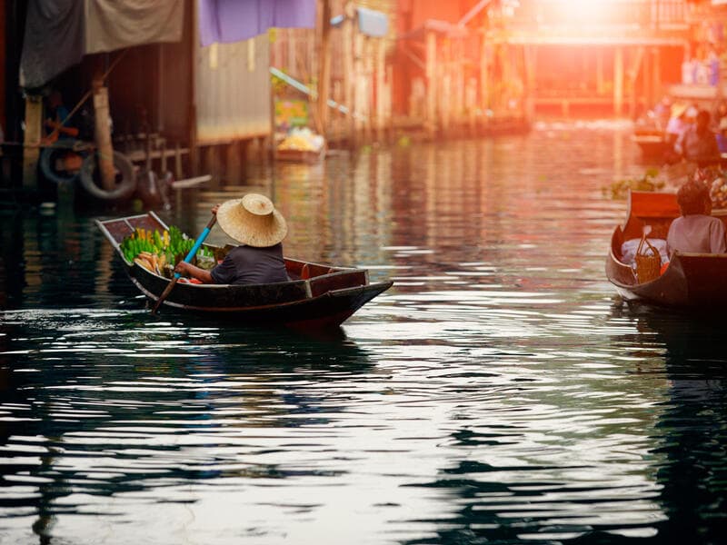 Rundreisen Thailand: Zwischen Goldenen Tempeln und exotischen Märkten