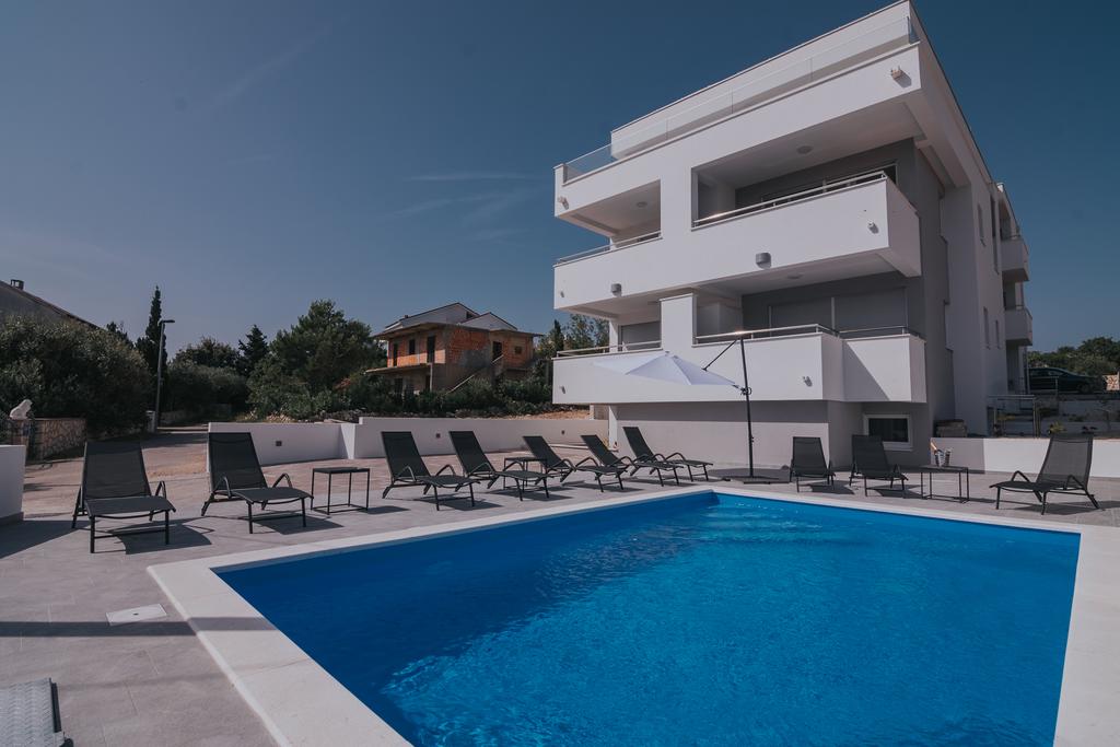 Aldura 4 Apartment in Novalja