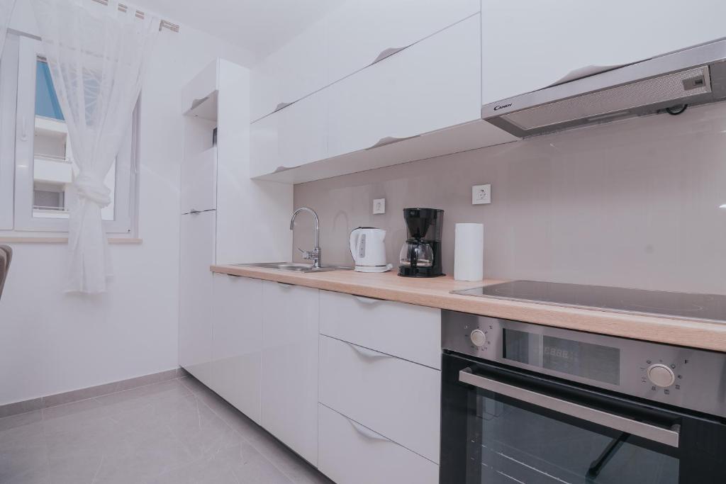 Aldura 4 Apartment in Novalja 5