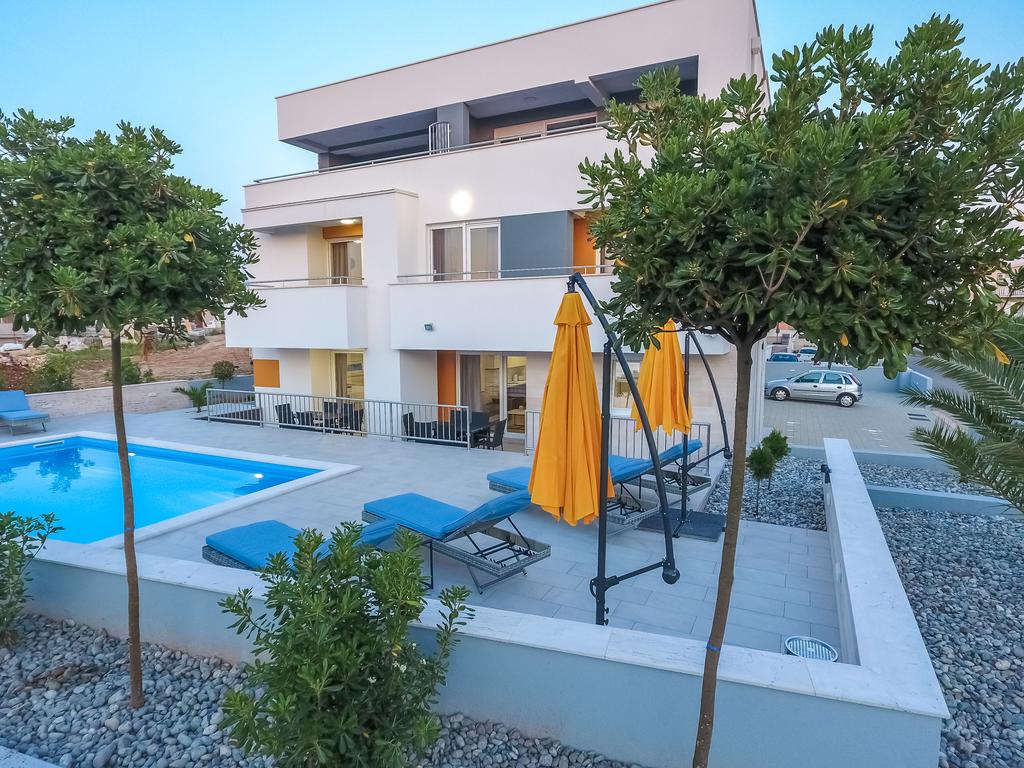 Casia 6 Apartment in Novalja 3