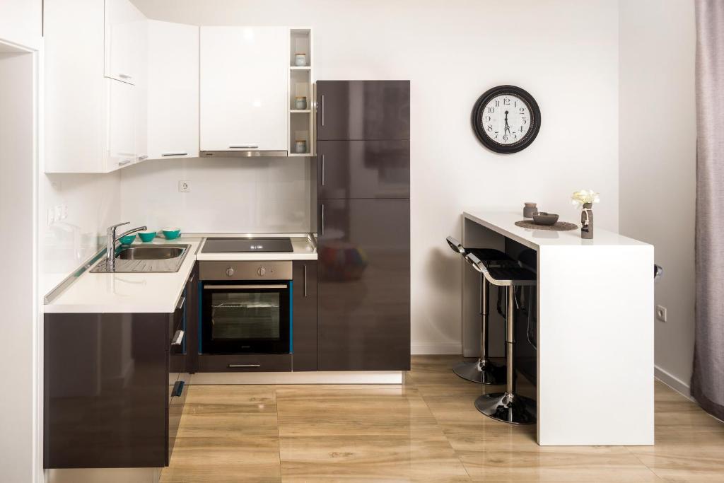 Danivan B 6 Apartment in Novalja 4