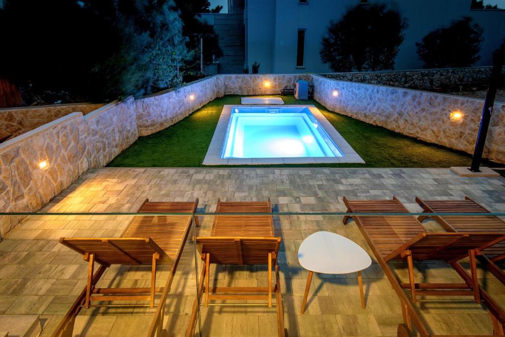 Imperial 6 Apartment in Novalja mit privatem Pool