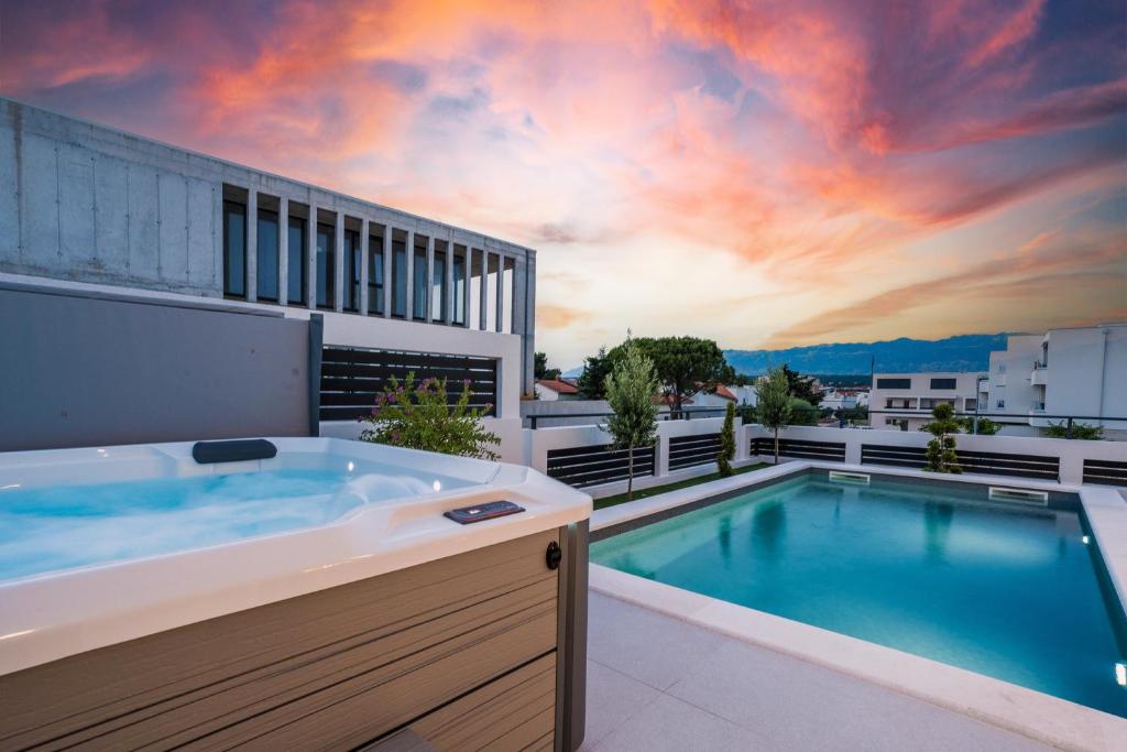 Luxus Apartment Sun mit privatem Pool