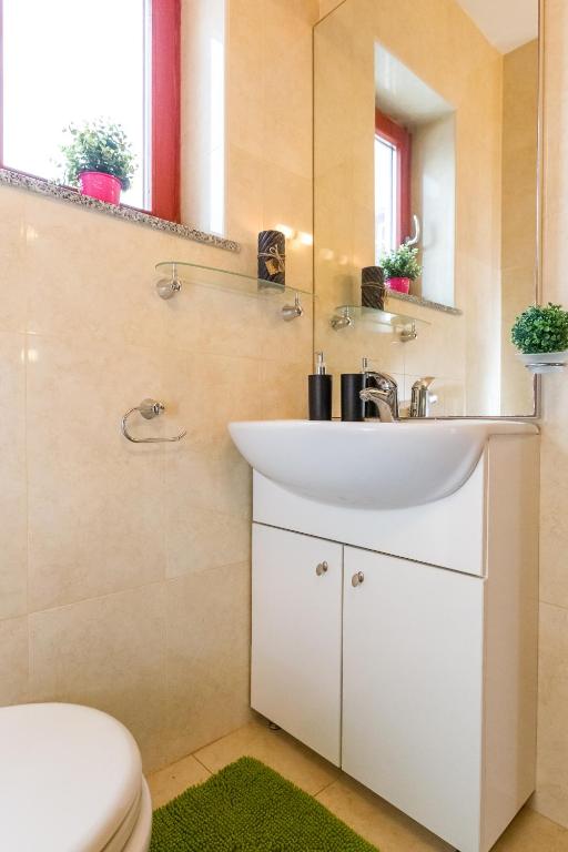 Maru 6 Apartment in Novalja 5